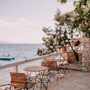 Hakuna Matata Food & Beach Bar